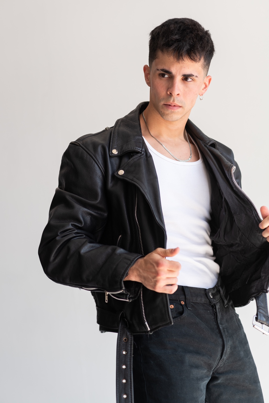 Retrato con chaqueta de cuero de Jonatan Ruiz
